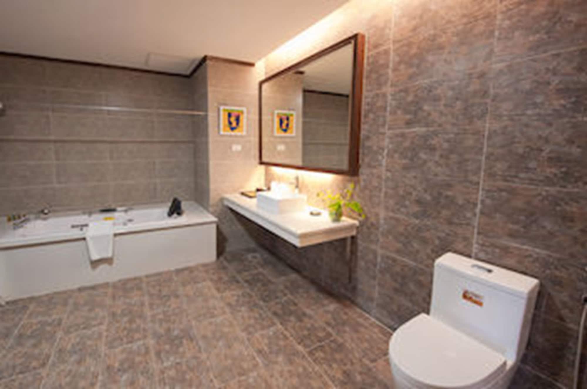 Muong Thanh Grand Xa La Hotel
